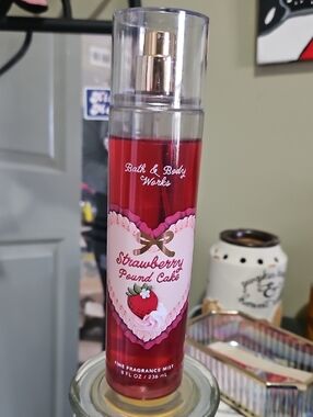 BBW Strawberry Pound Cake